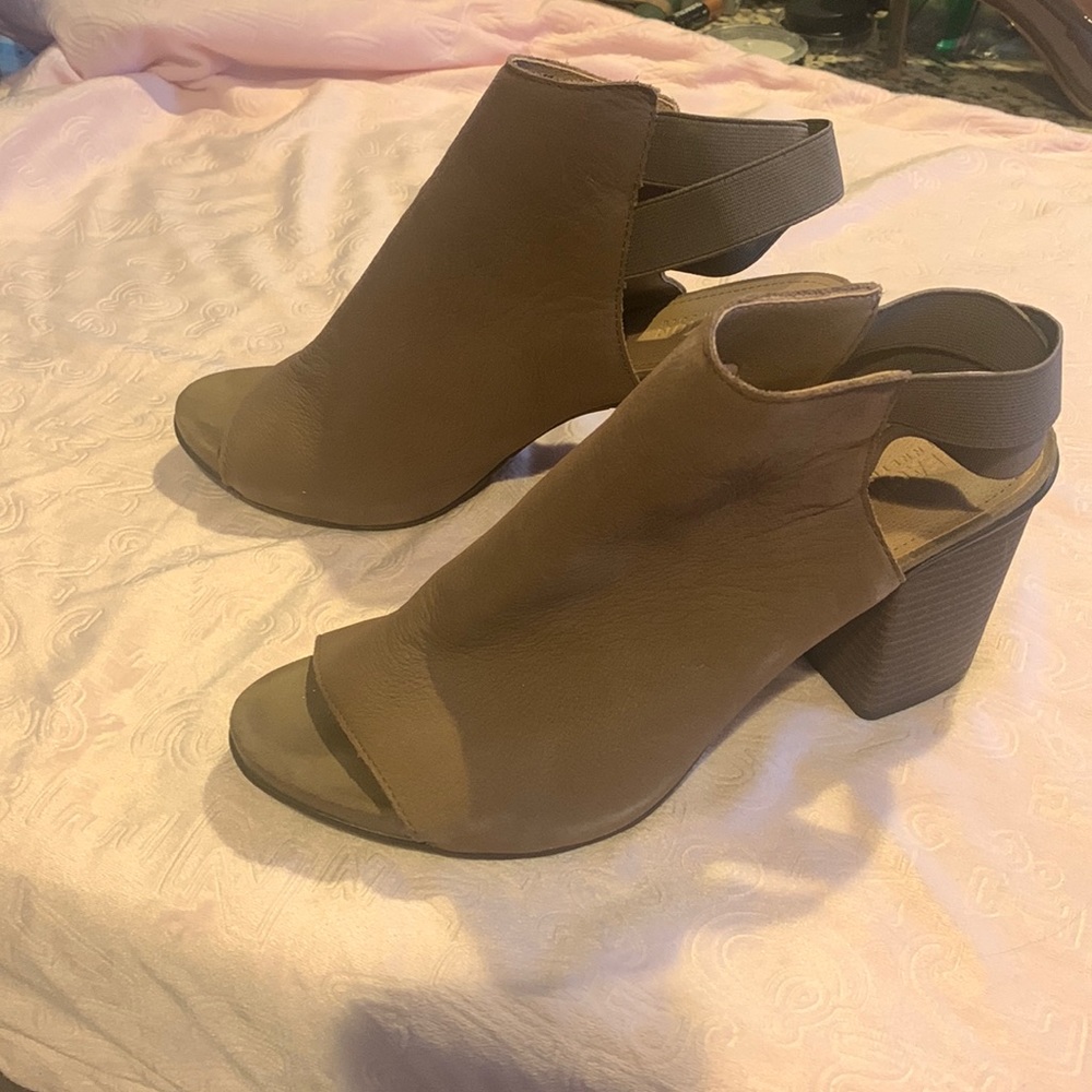 Kenneth Cole Reaction Women’s  Bootie